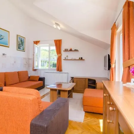 Daire Feel Phili - Two Bedroom With Balcony And Sea View *